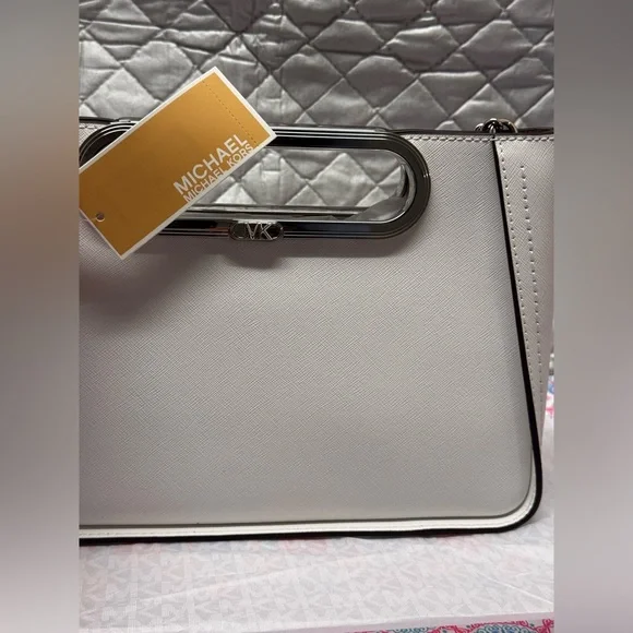 NWT Michael Kors Convertible Clutch Bag in Optic White & chain link strap - Picture 7 of 11